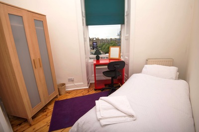 Edinburgh Fringe Accommodation|Cheap Fringe Accommodation| Student Flats Edinburgh
